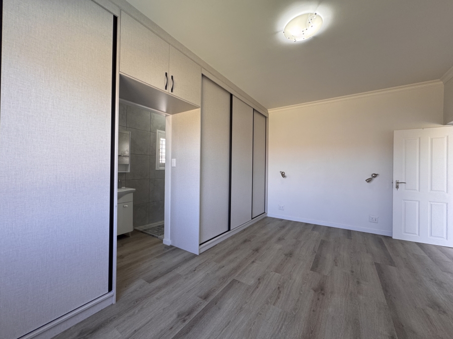 3 Bedroom Property for Sale in Country Club Western Cape